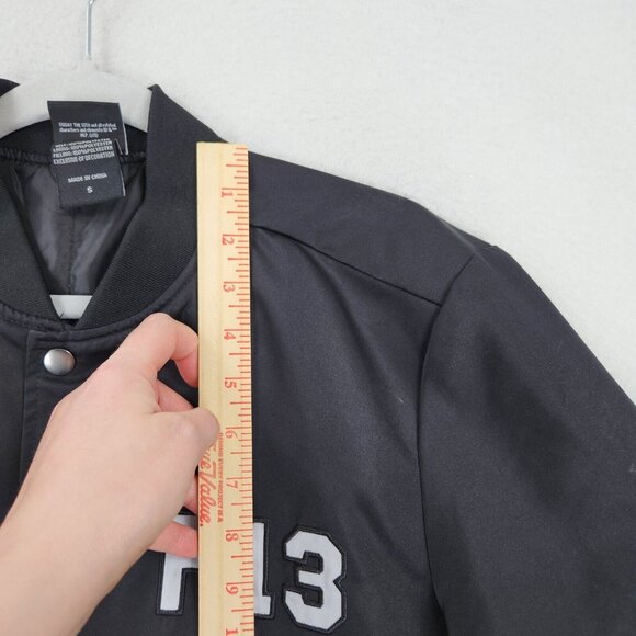 Friday The 13th Jacket Mens Small Black Bomber Jason Voorhees F13 Halloween - Picture 7 of 15